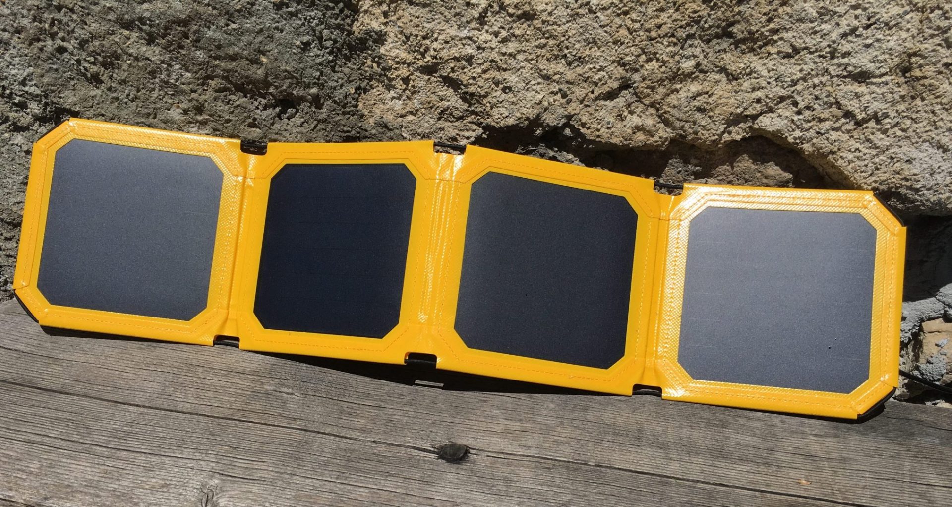 Waka Waka Solar Panel zonnelader
